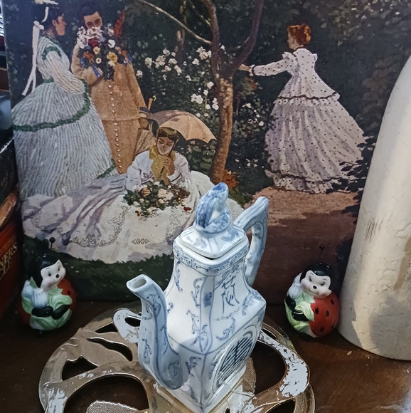 🍵☕️ Ancient Chinese Antique 🫖 🍵 Porcelain Ming Dynasty Teapot 🫖 - Picture 3 of 16